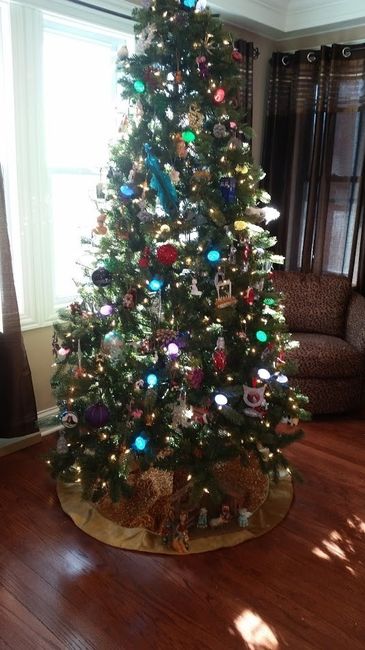 NWR: Show me your Christmas Trees, Hanukkah decor, or any other holiday stuff you put out!!