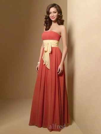 What dress do you like more?