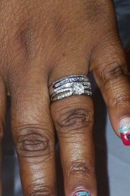 IM BACK! AND MARRIED!!!!!! (PIC COMMENTS)