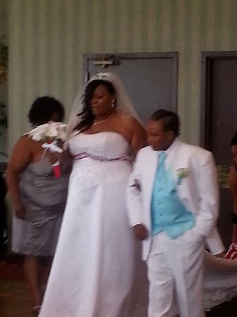 IM BACK! AND MARRIED!!!!!! (PIC COMMENTS)