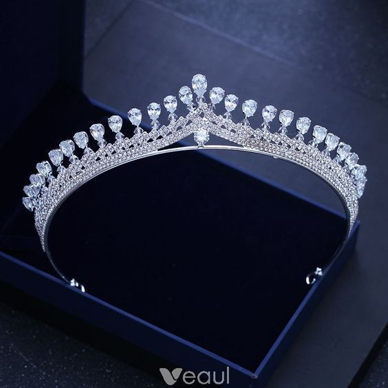 Dress accessorizing help 5