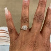 Who has a rose gold ring? - 1