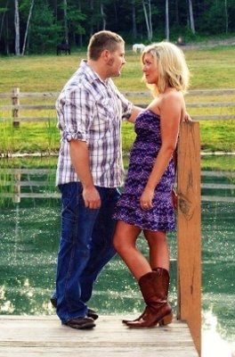 Our engagement photos are back! *Pics