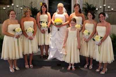 Military Wedding...Yellow Bridesmaid Dresses...Flower Help!?!?!?!