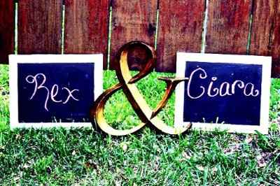 Our engagement photos are back! *Pics