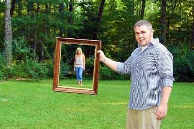 Our engagement photos are back! *Pics