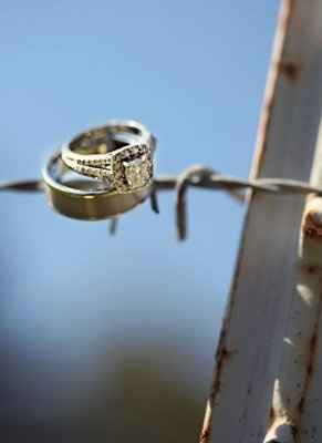 Professional Wedding Pictures finally BACK!