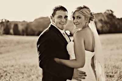 Professional Wedding Pictures finally BACK!