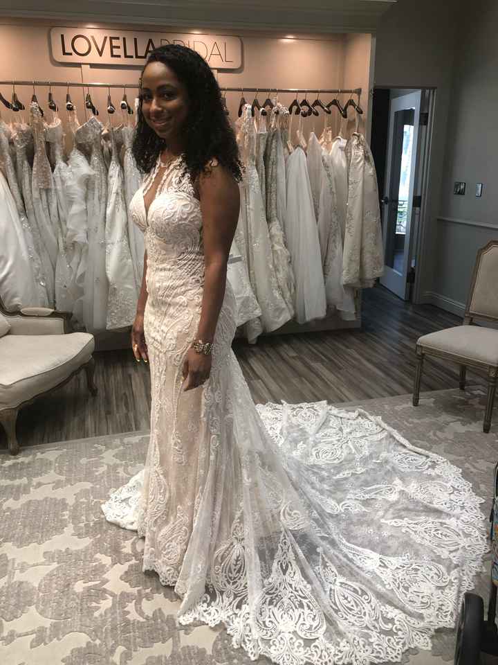 Pregnancy & wedding dress! >_ - 1