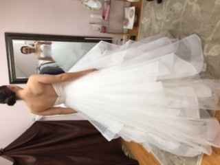 Help! Has anyone wore the Hayley Paige "Londyn" gown & had it bustled?!