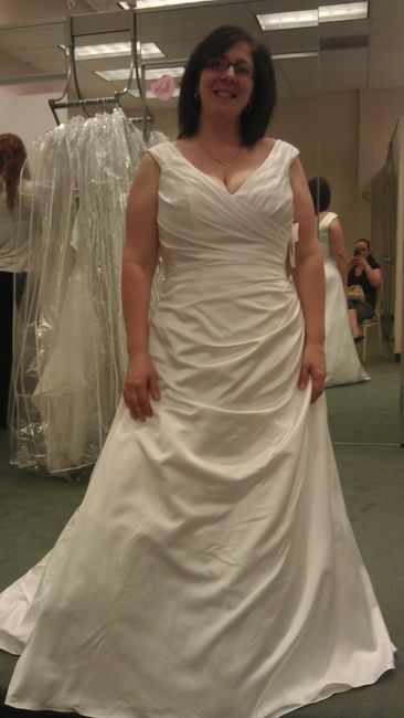 Got my dress....and flower girl dresses..*PICS*