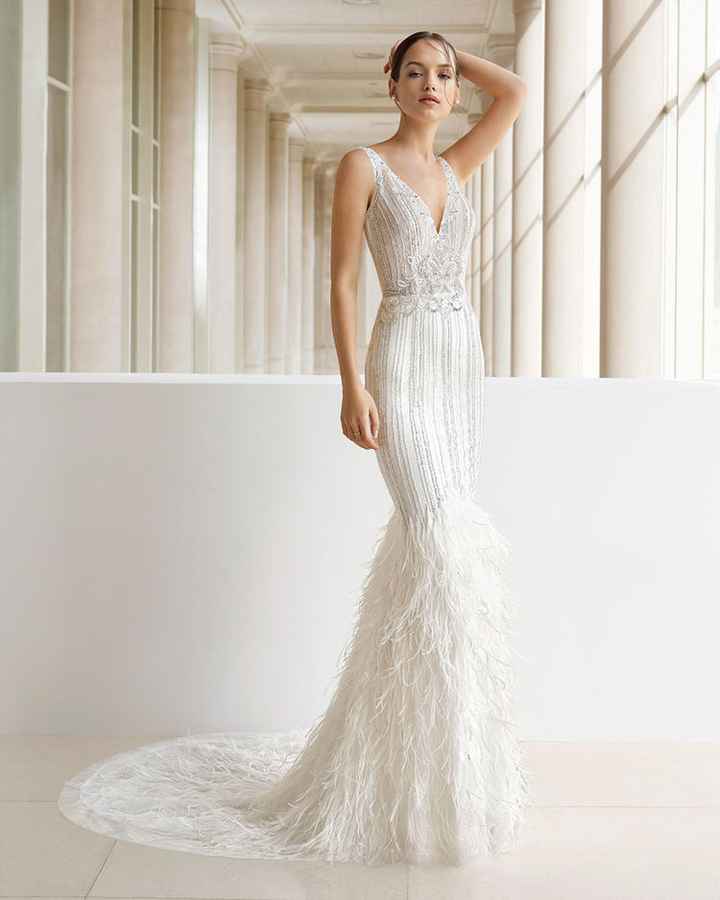 Show me some dresses! - 1