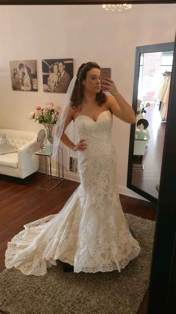 Show me your dress!