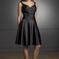 What Did You Put Your Bridesmaids In?! Show Me The Dresses :)