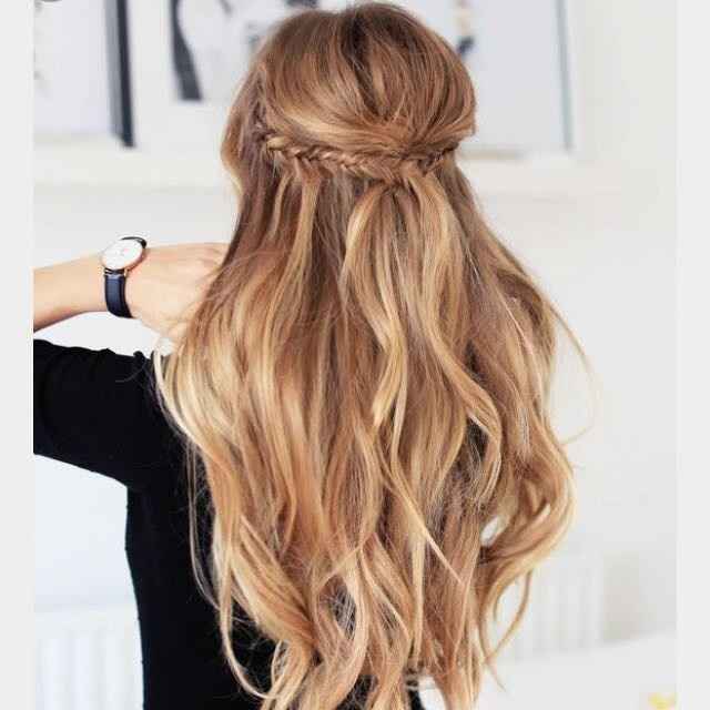Show me your Half Up/Half Down and one Side Up Hairstyles?!