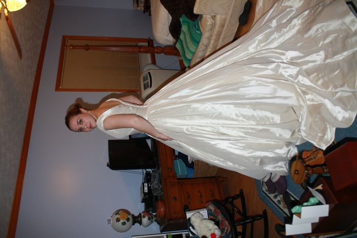 MY DRESS IS HERE!