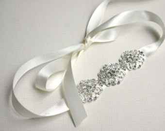 What's your veil/hair/hair accessory situation?