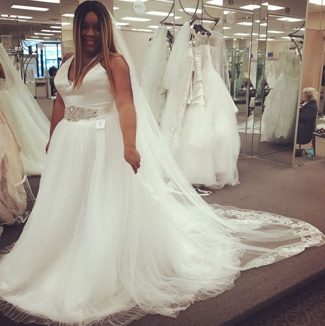 I change my Vera wang 1,100 $ dress for a 600$ dress