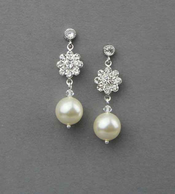 Let's see your earrings!