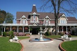What type of venue are you getting married at?