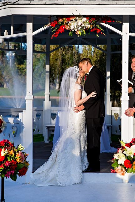 Pro pics are here!