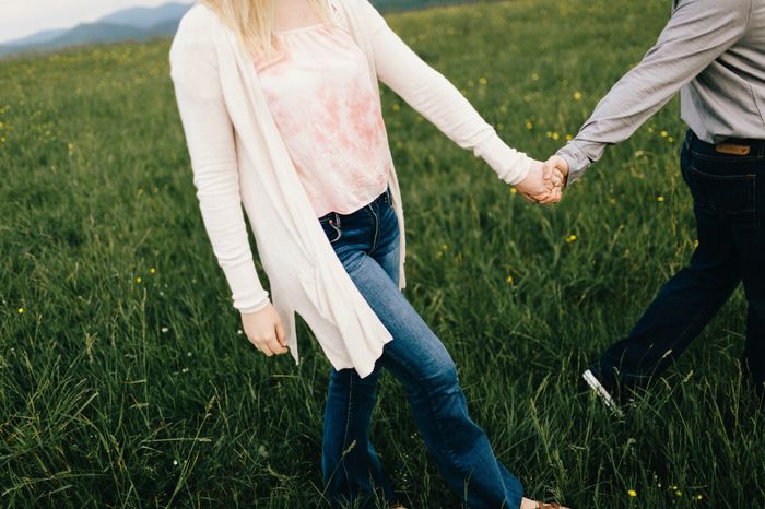 What did you wear in your engagement pictures and where did you get it??