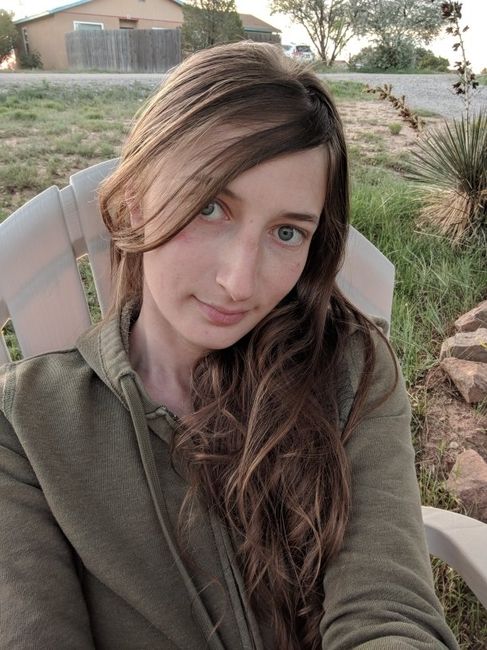 Ponytail and minimal makeup? - 4