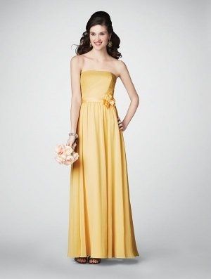 Show off your bridesmaid dresses!!