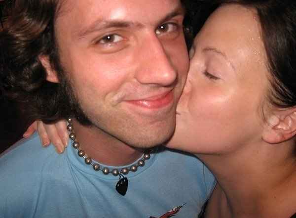 Who loves u ;) show us your FH or Hubby