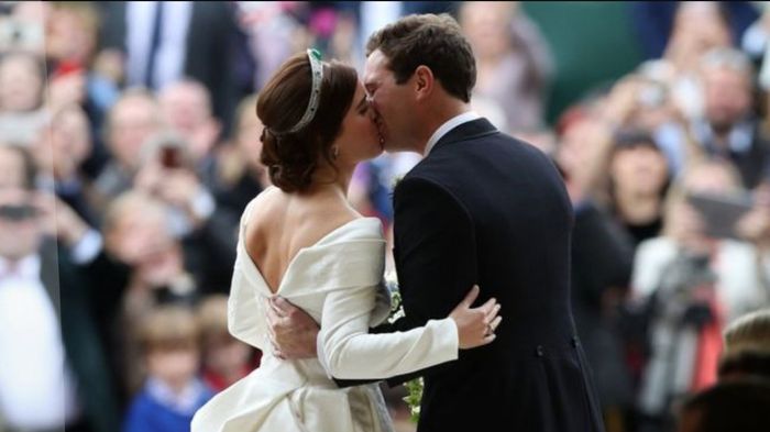 a Royal Wedding - 4