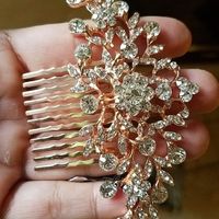 Wearing2 veils with 2 fancy combs but how?
