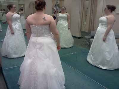 Ya'll dont know me, but here's my wedding dress!!!!