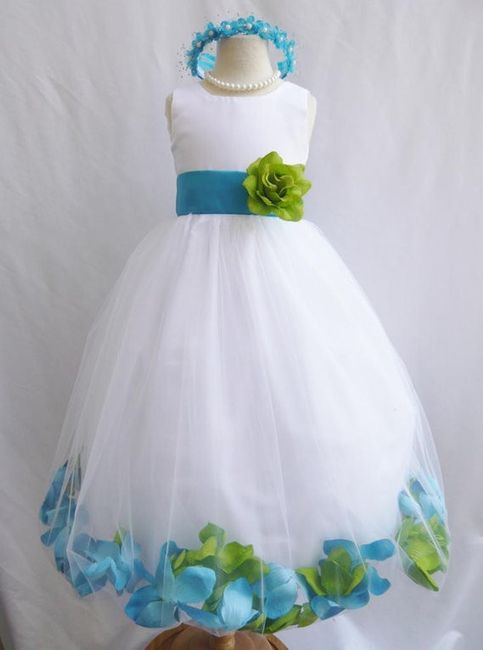 Let's see those dresses!