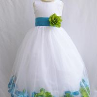 Let's see those dresses!