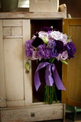 So......End of Oct and ALL November Brides! :)