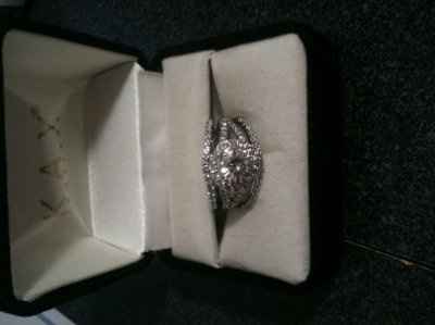 Here is yet another ring thread.  Do we ever get tired of these??? LOL