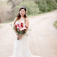 Strapless, sleeveless, or sleeves? What style is your wedding dress? - 1