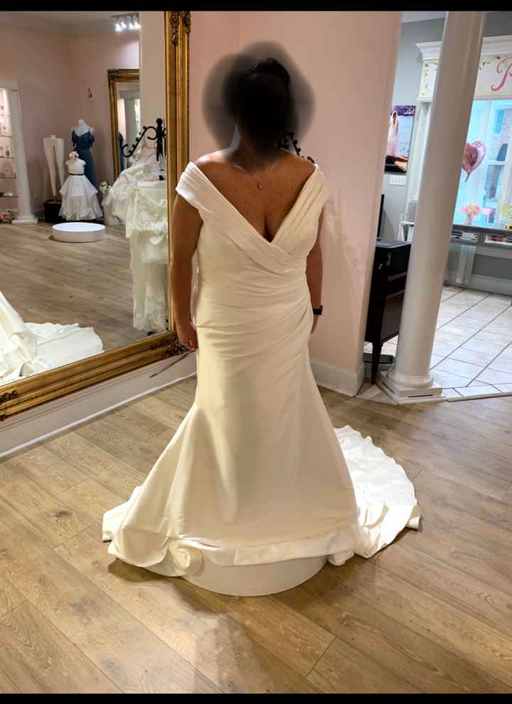 Curvy brides! Let me see your dress! - 1