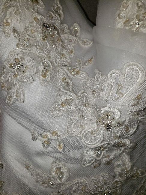 Yellowing sequins 2