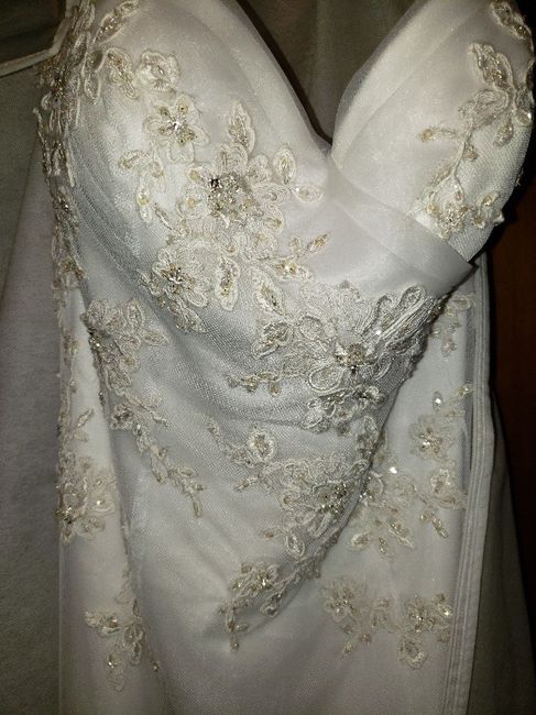 Yellowing sequins 3