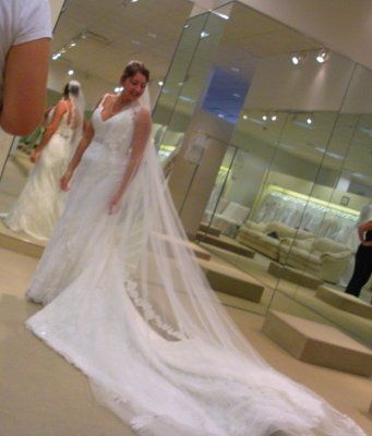 My Wedding Dress!! *PICS*