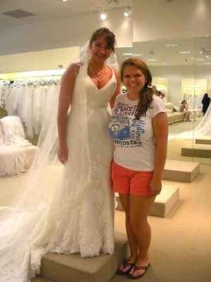 My Wedding Dress!! *PICS*
