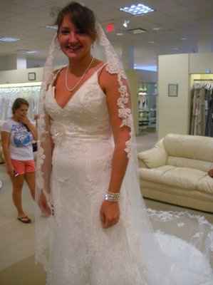 My Wedding Dress!! *PICS*