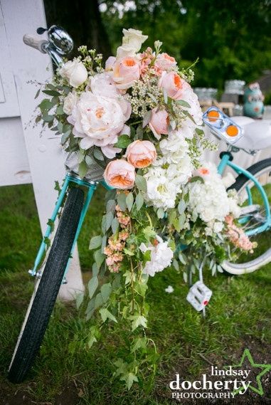 Decor help - road cycling and peonies?