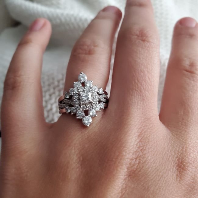 Brides of 2022! Show us your ring! 15