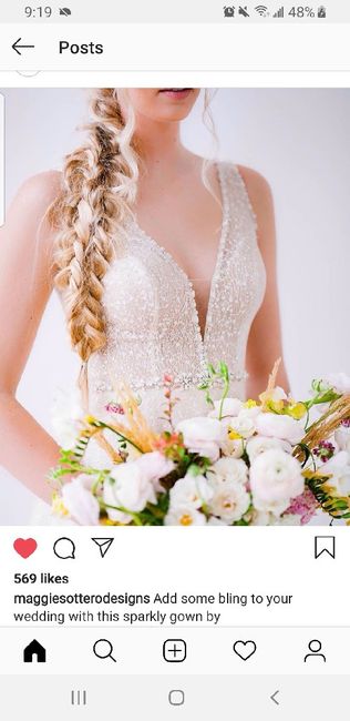 Would love to see your dresses! 8