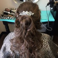 Torn between veil and no veil - 1