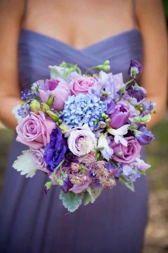 Changing colors due to flowers