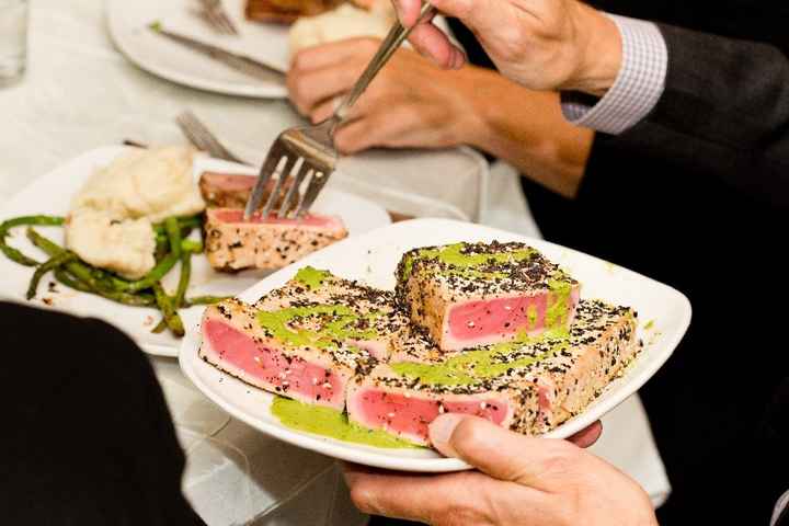 everything crusted tuna