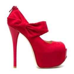 Help! i dont know which shoes look best with this dress